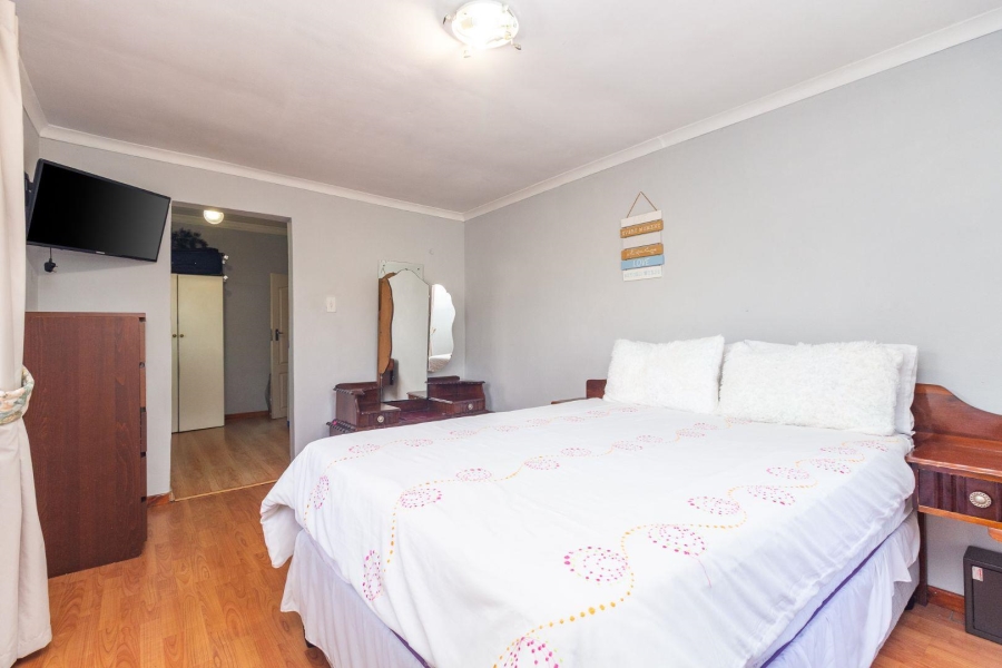 3 Bedroom Property for Sale in Bridgetown Western Cape